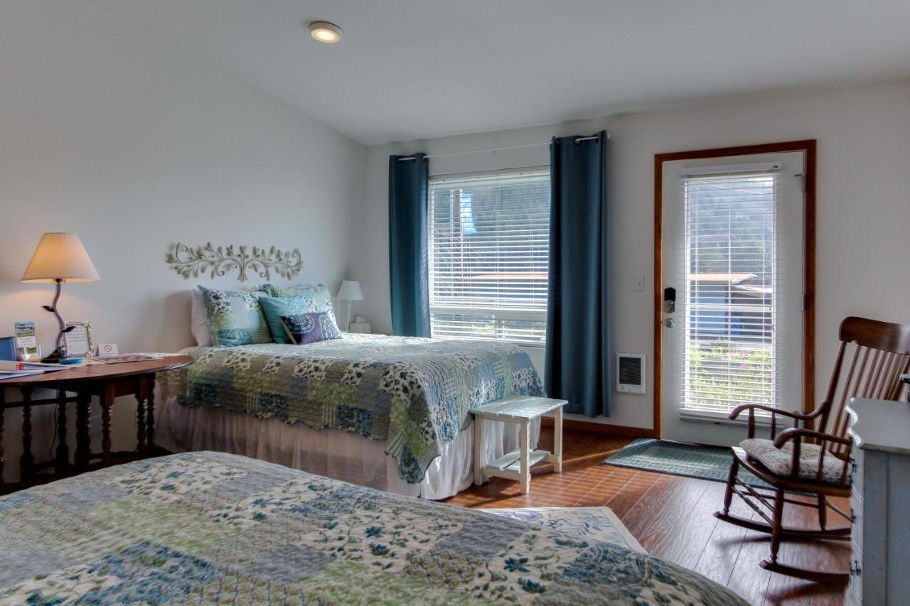 Ocean Cove Inn Yachats Ngoại thất bức ảnh