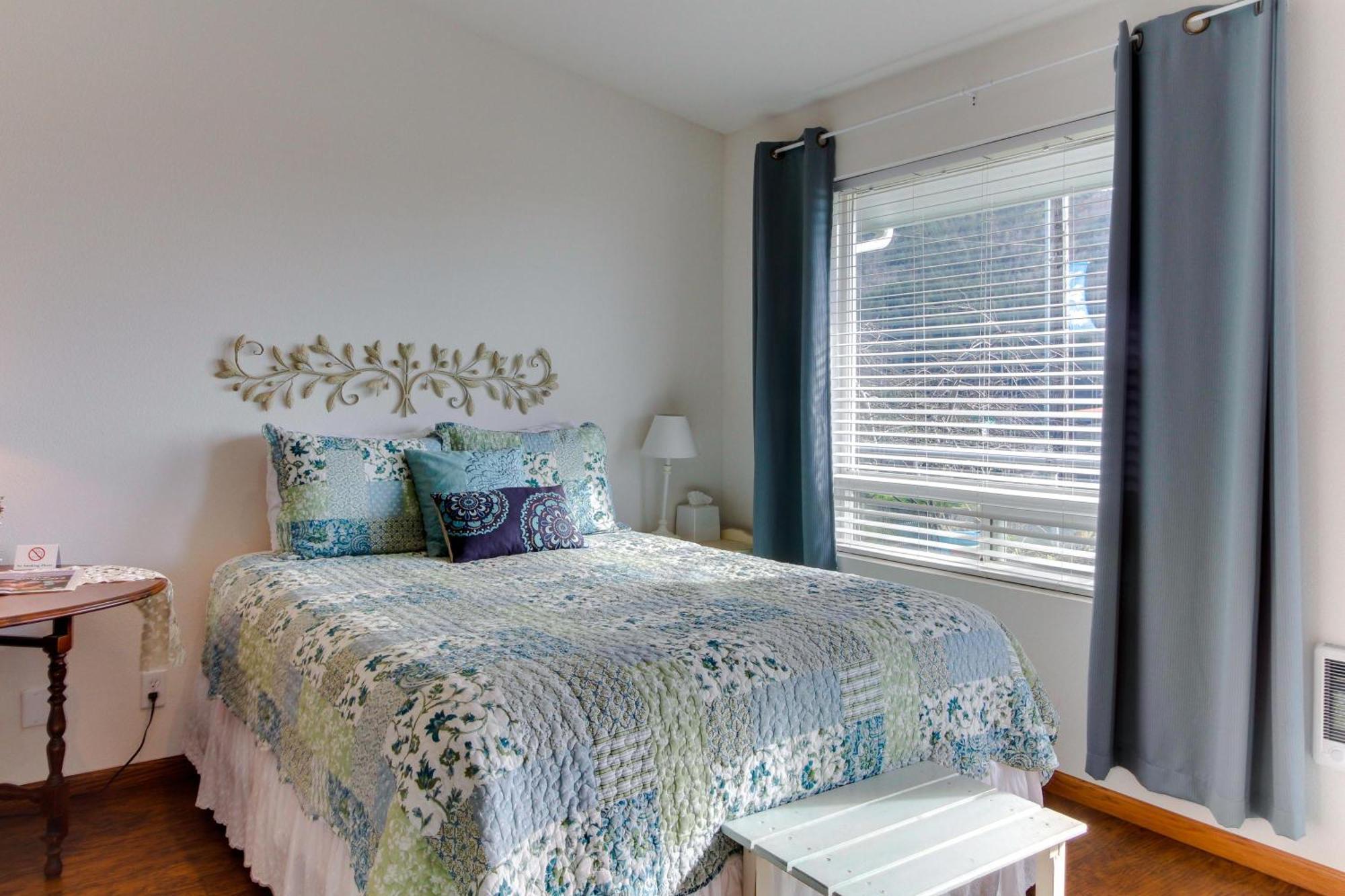 Ocean Cove Inn Yachats Ngoại thất bức ảnh