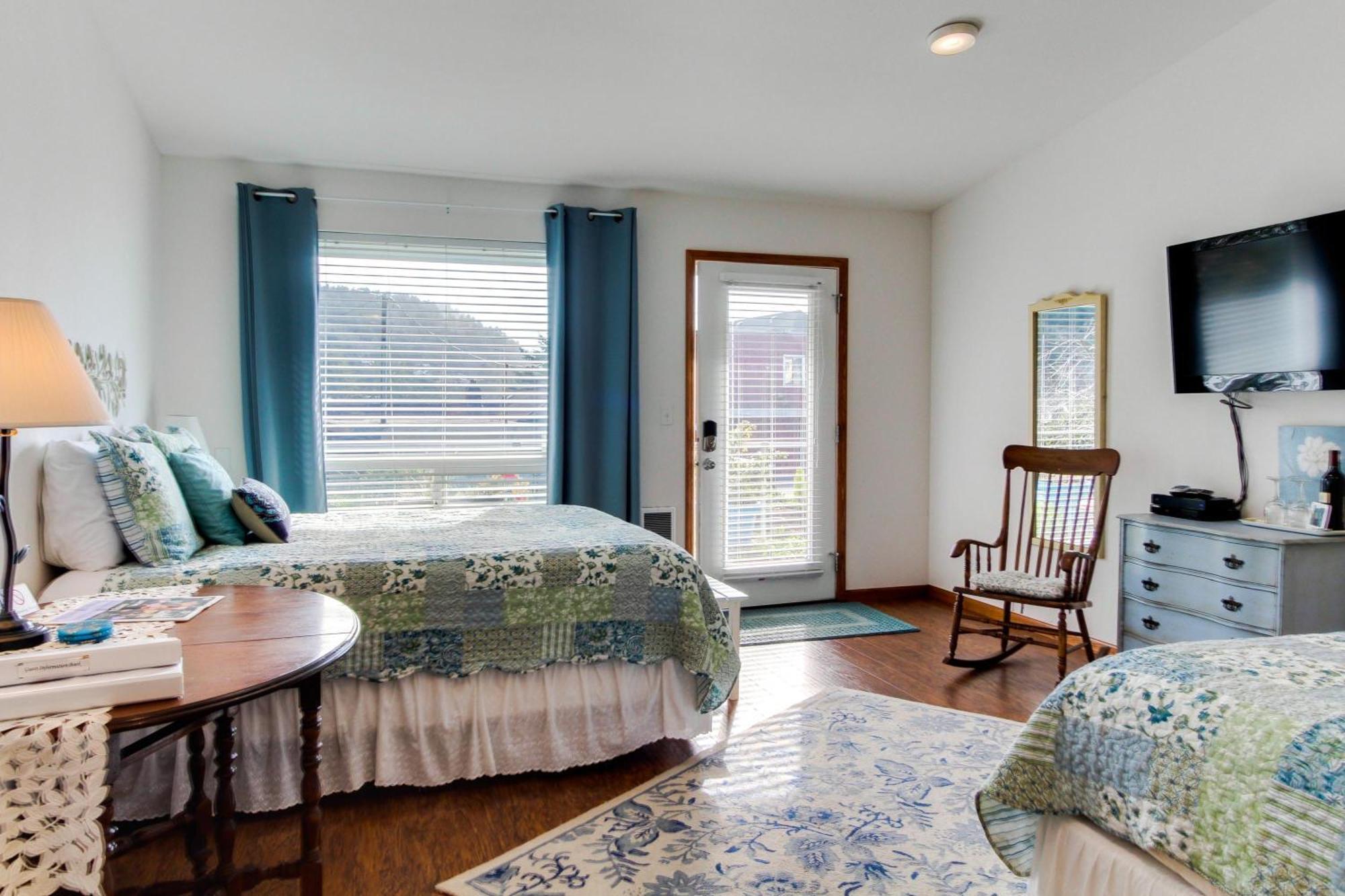 Ocean Cove Inn Yachats Ngoại thất bức ảnh