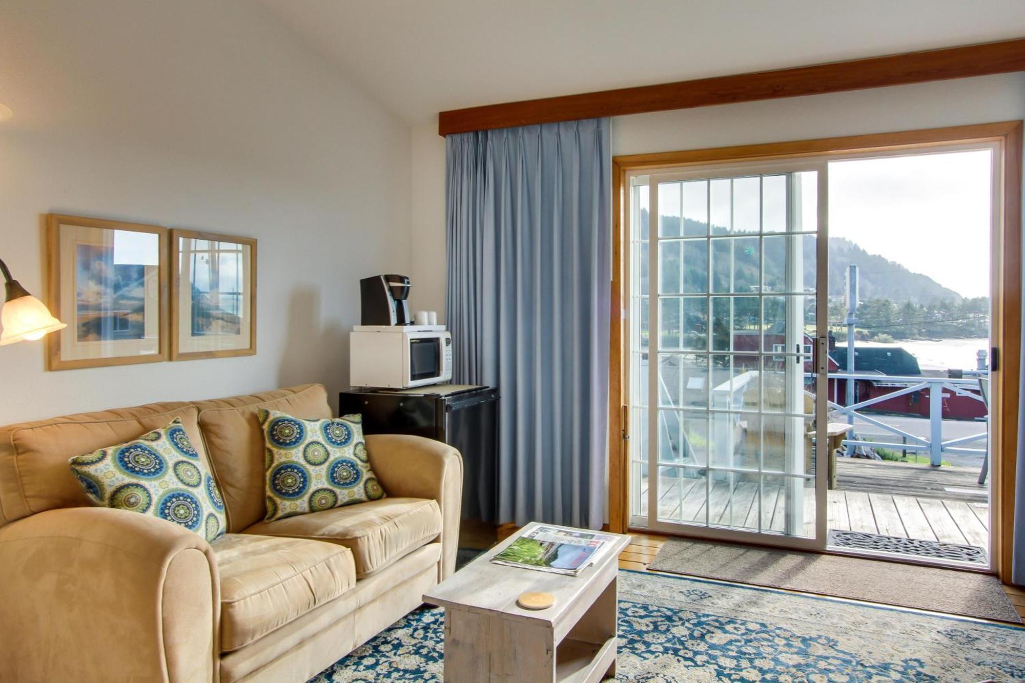 Ocean Cove Inn Yachats Ngoại thất bức ảnh