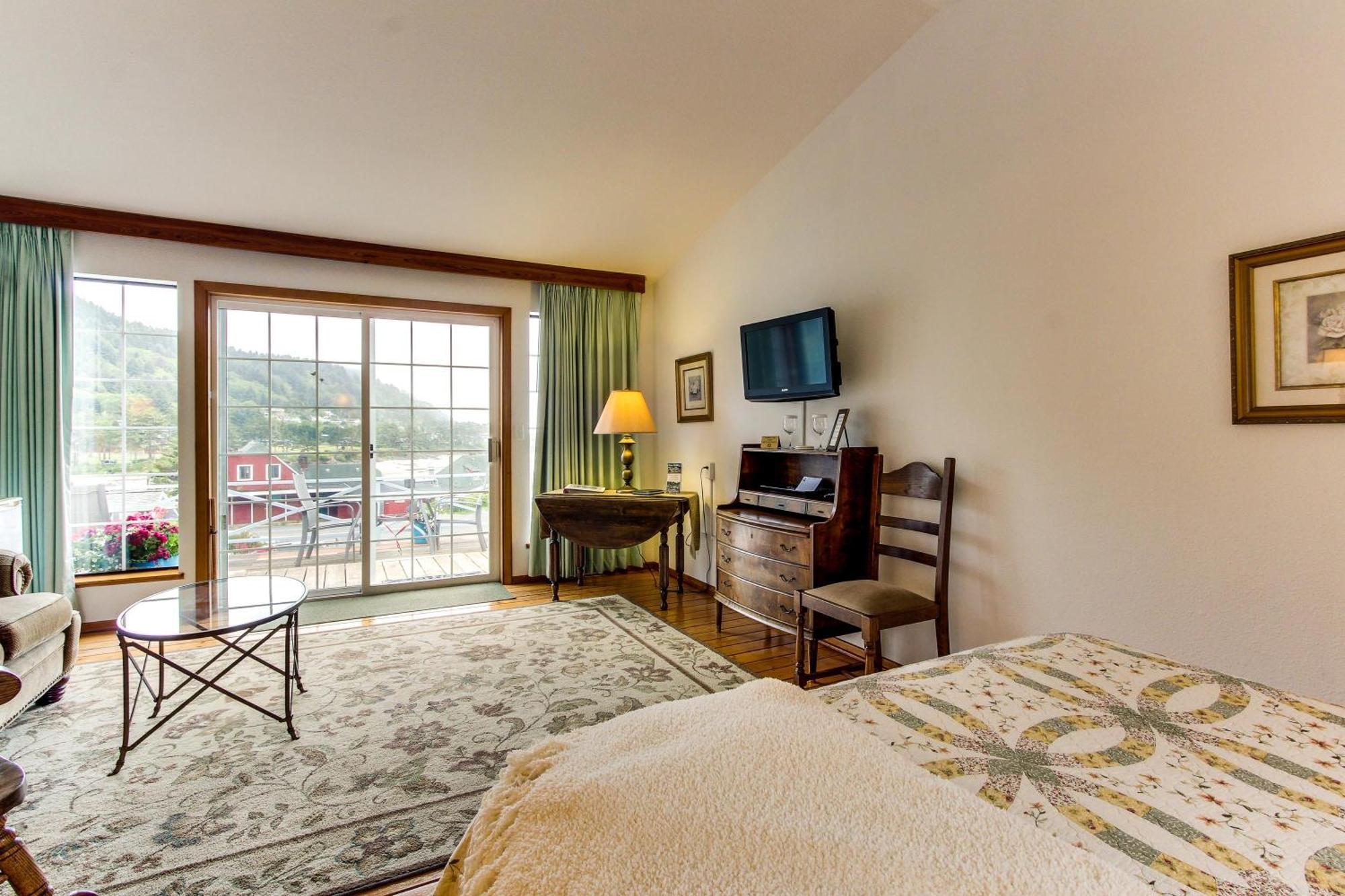 Ocean Cove Inn Yachats Ngoại thất bức ảnh