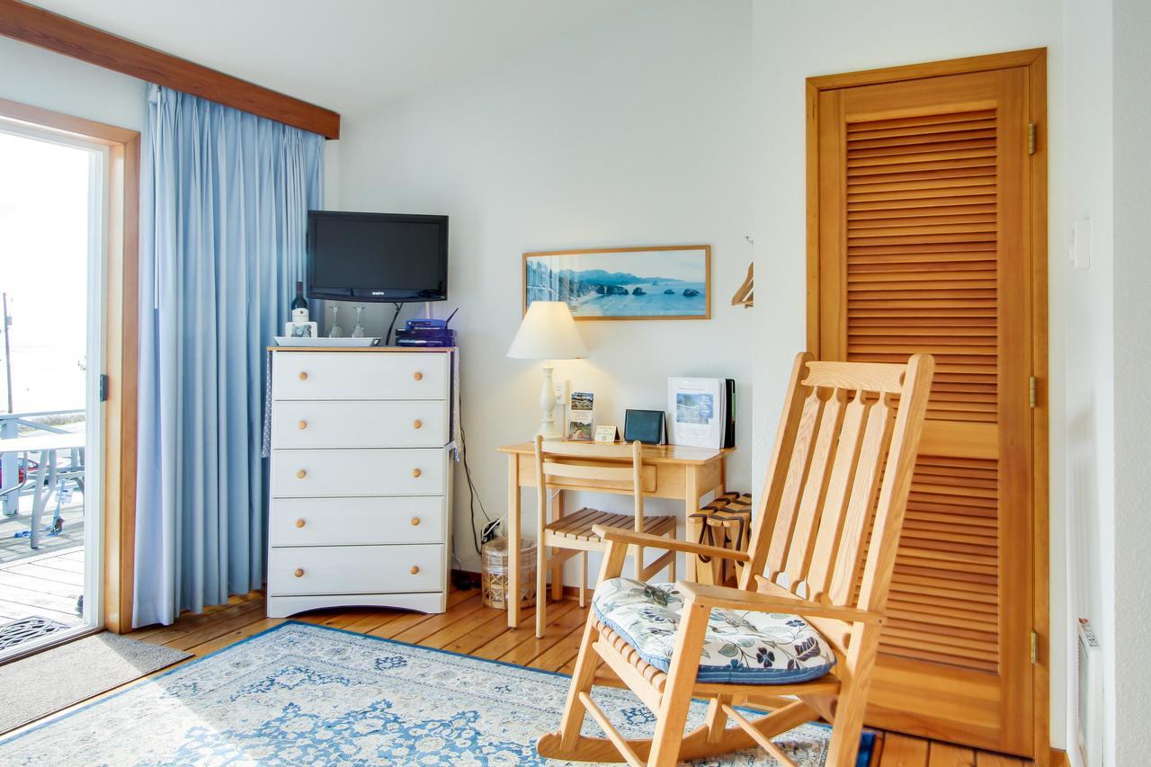 Ocean Cove Inn Yachats Ngoại thất bức ảnh